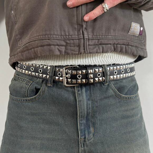 Y2K Black Silver Pyramid Studded Belt Goth Emo Unisex Skeleton Hand 44" - Picture 7 of 9